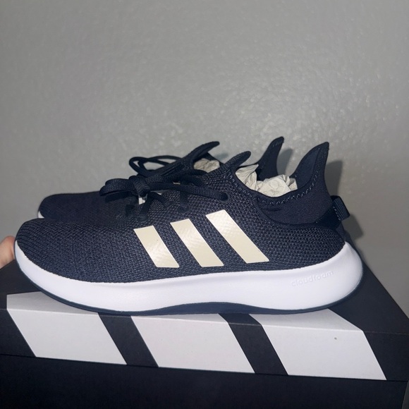 adidas Shoes - Adidas Women’s Navy/Cream Cloudfoam Sneakers
